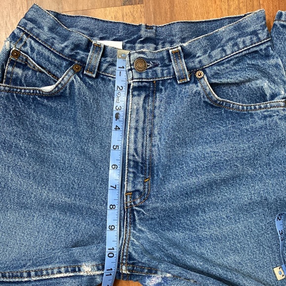 ā¢Vintageā¢Leviās⢠High Waisted Jeans - Picture 7 of 16